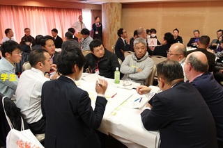 議論中A