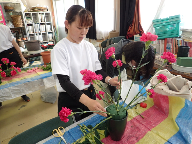 フラワー装飾の授業